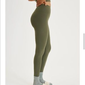 Girlfriend Compressive Rib High-rise Legging in Cypress